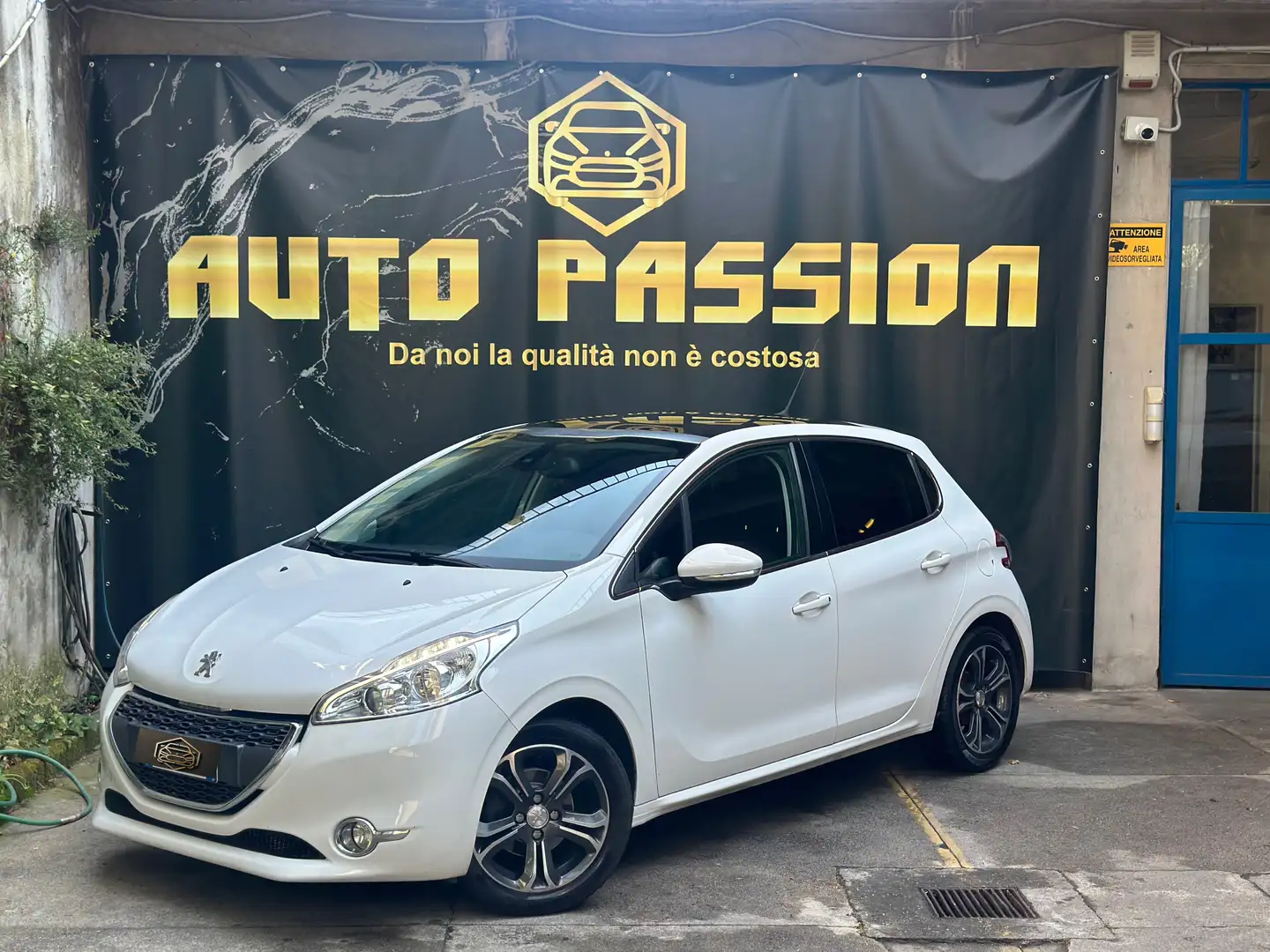 Peugeot 208 208 Allure 1.4 HDI Full Optional ok neopatentati Bianco - 1
