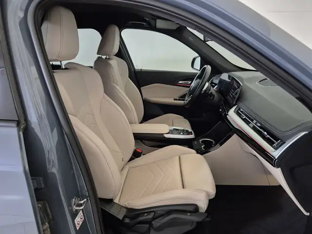 BMW X1 view 11
