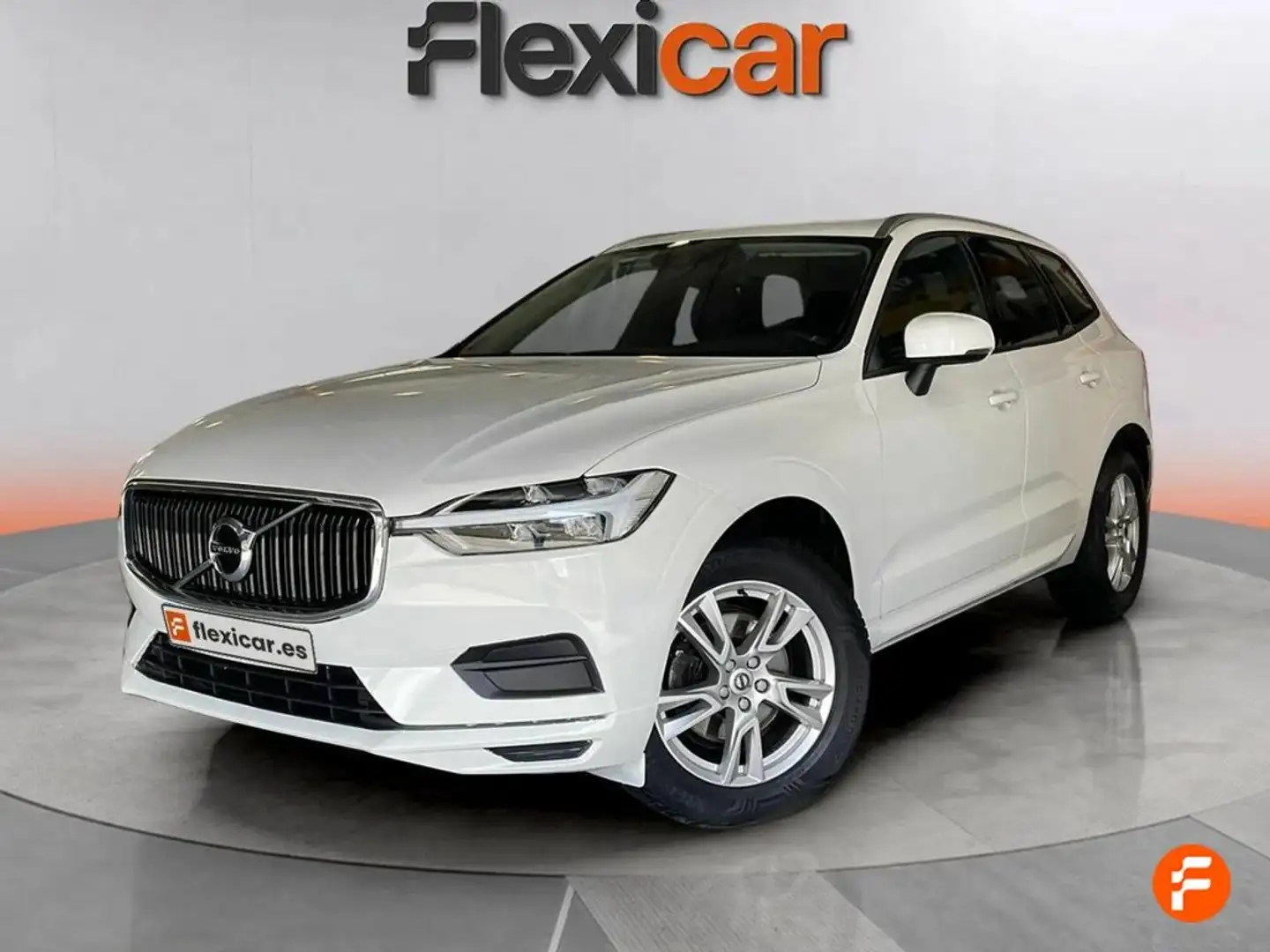 Volvo XC60 2.0 D3 Momentum Amarillo - 2