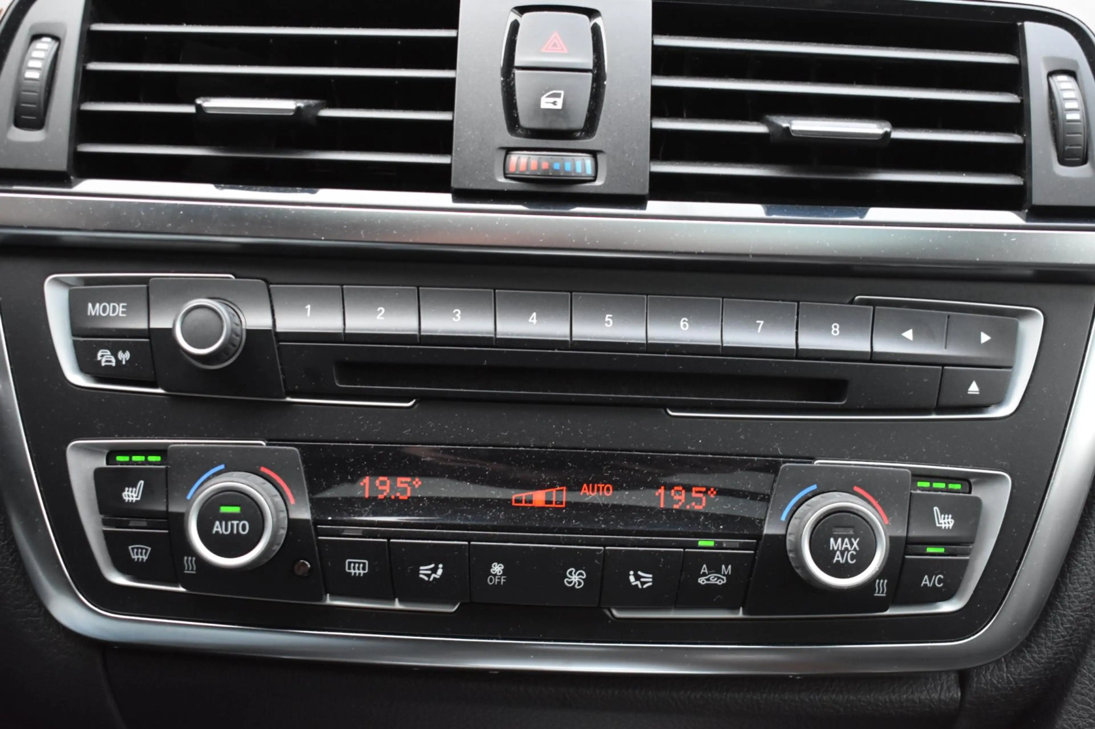 BMW 325 3-serie Gran Turismo 325d High Executive '15 Pano — photo 31