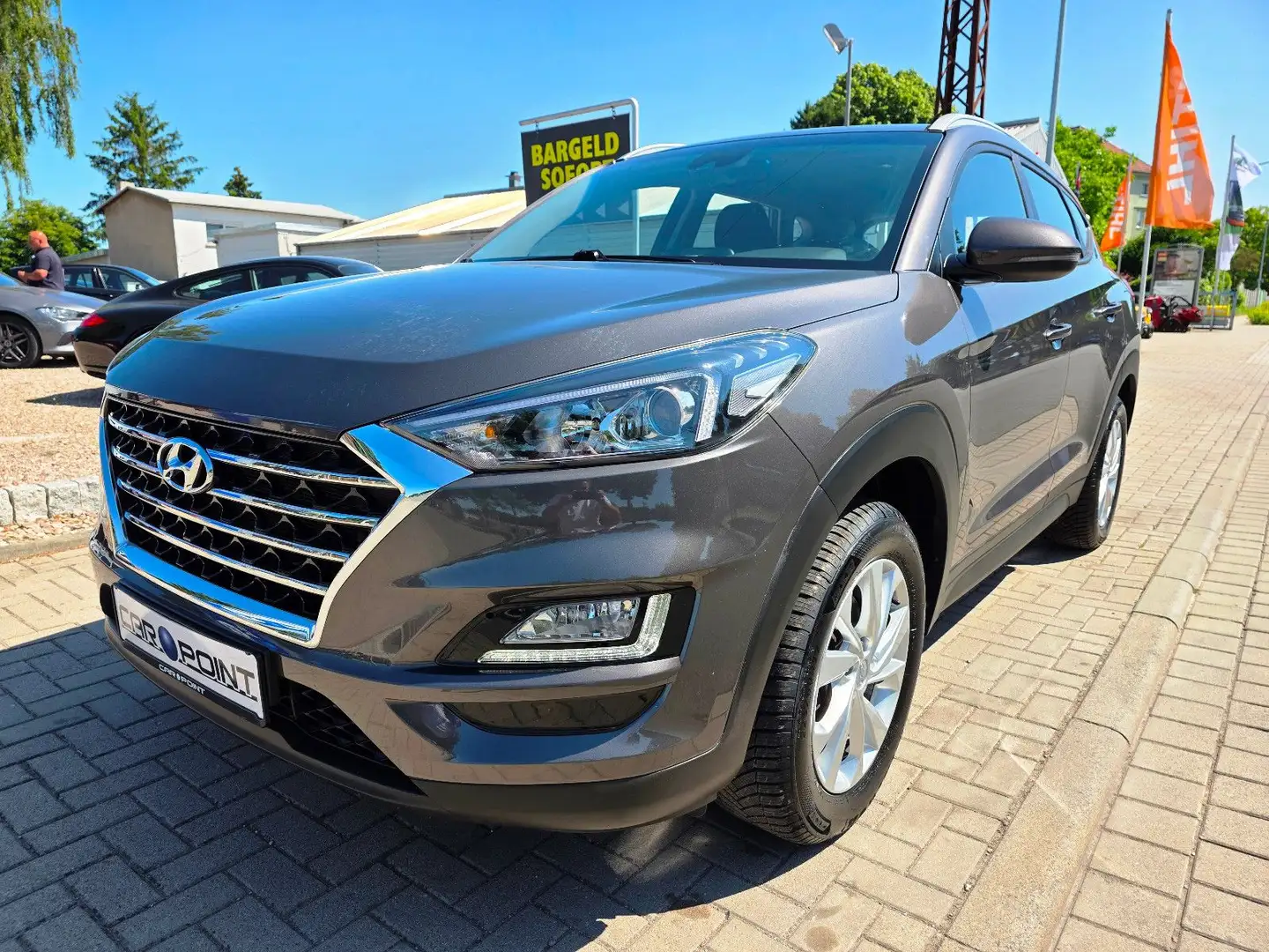 Hyundai TUCSON Trend 2WD DAB RFK Navi PDC SHZ Spurhalte Gris - 2