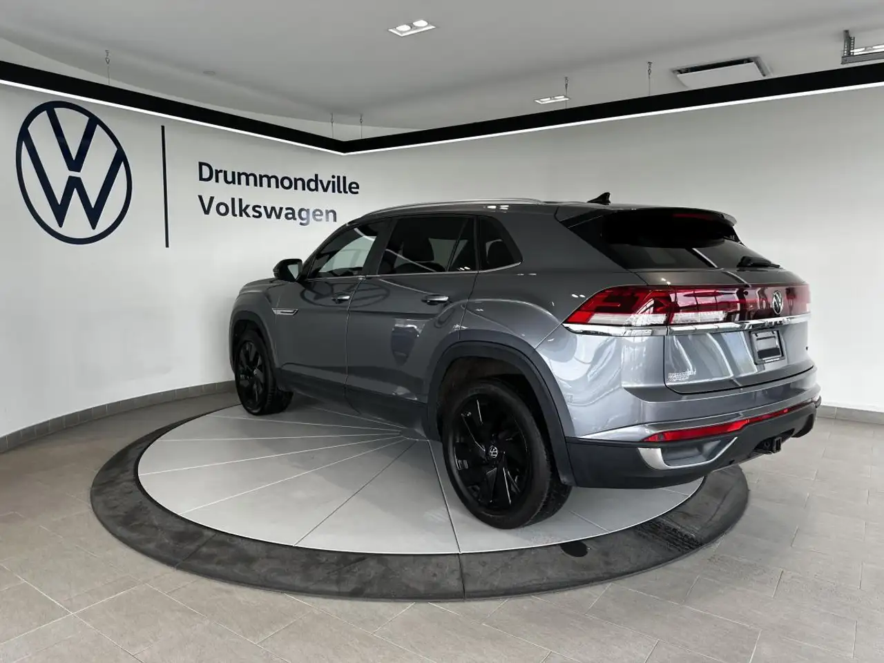 Volkswagen Atlas снимка Volkswagen Atlas