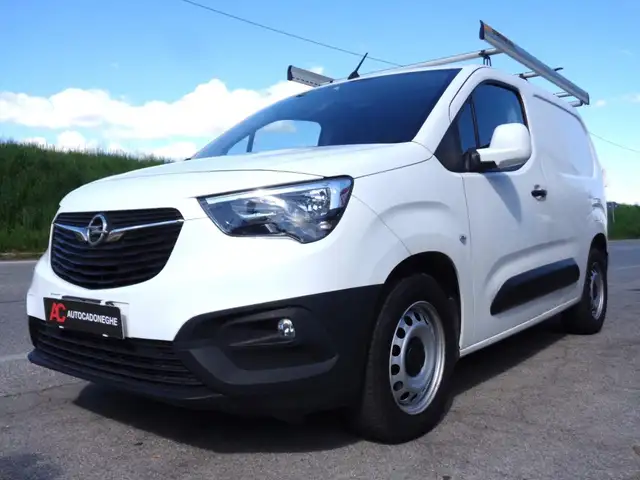 Opel Combo 1.6d 3 POSTI, PREZZO FINO 09.05,GARANZIA,attrezzat