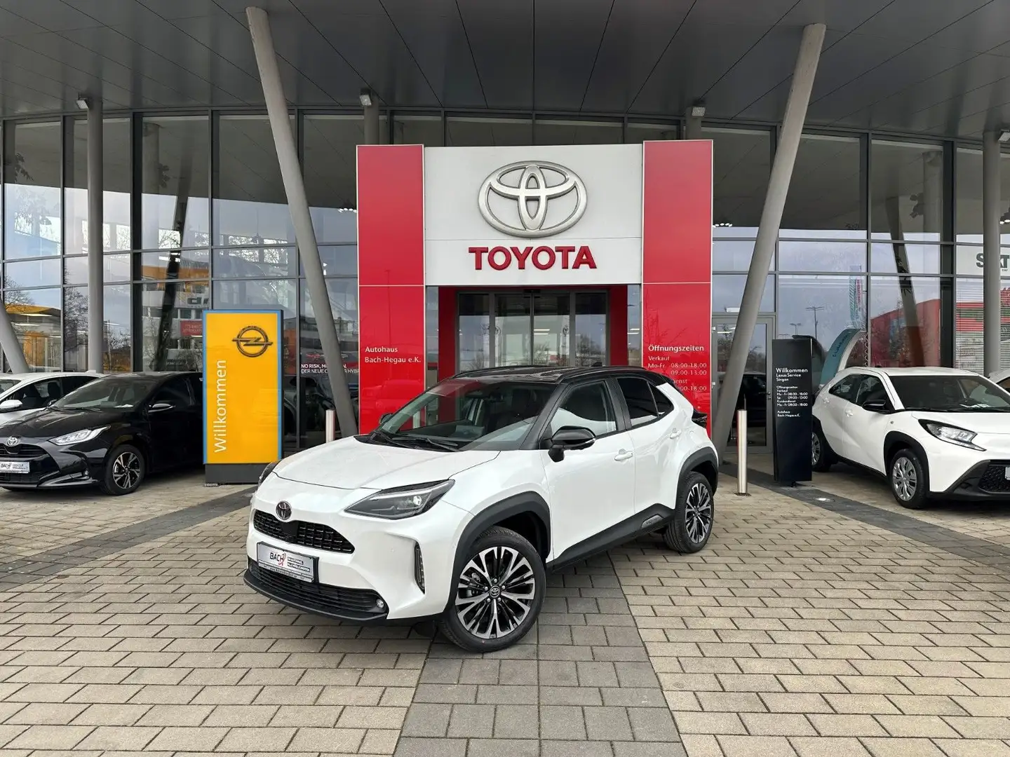 Toyota Yaris Cross 1.5 Hybrid Style Plus, NAVI,LED,360° Bianco - 1
