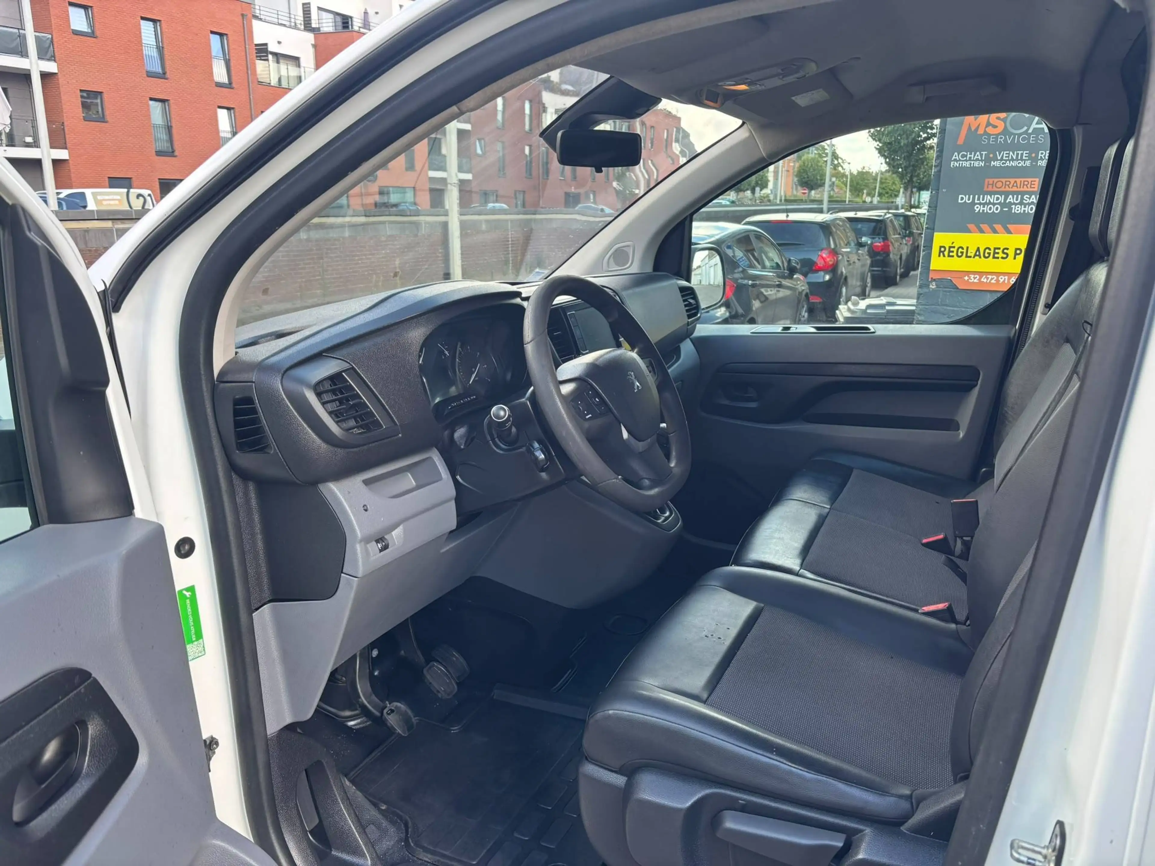 Peugeot Expert 2.0 Blue HDi 120 CV | L2H1 | 3 places | GPS | Caméra de recul — photo 12