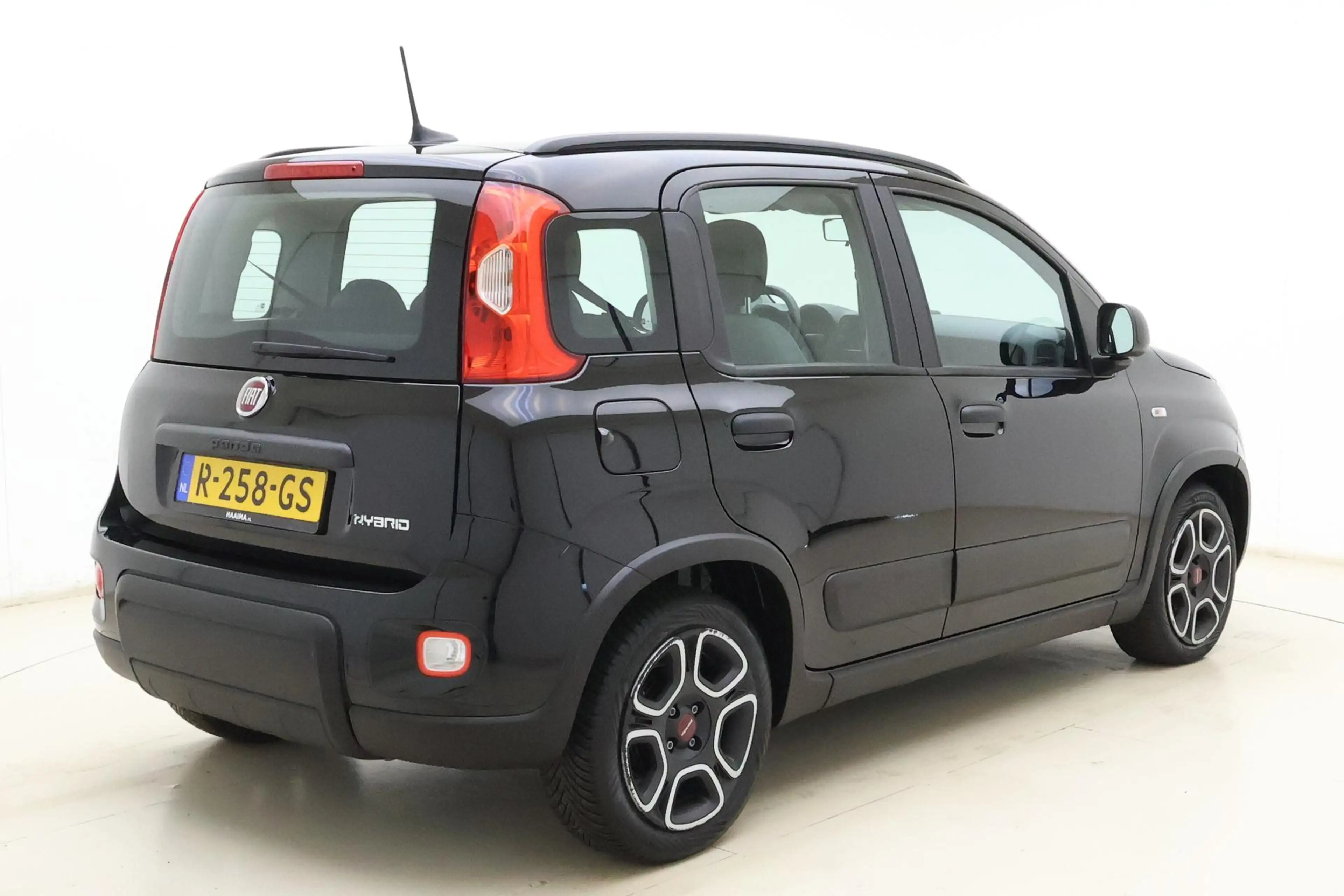 Fiat Panda 1.0 Hybrid City Life 69 PK | Airco | Dakrails | We — photo 2