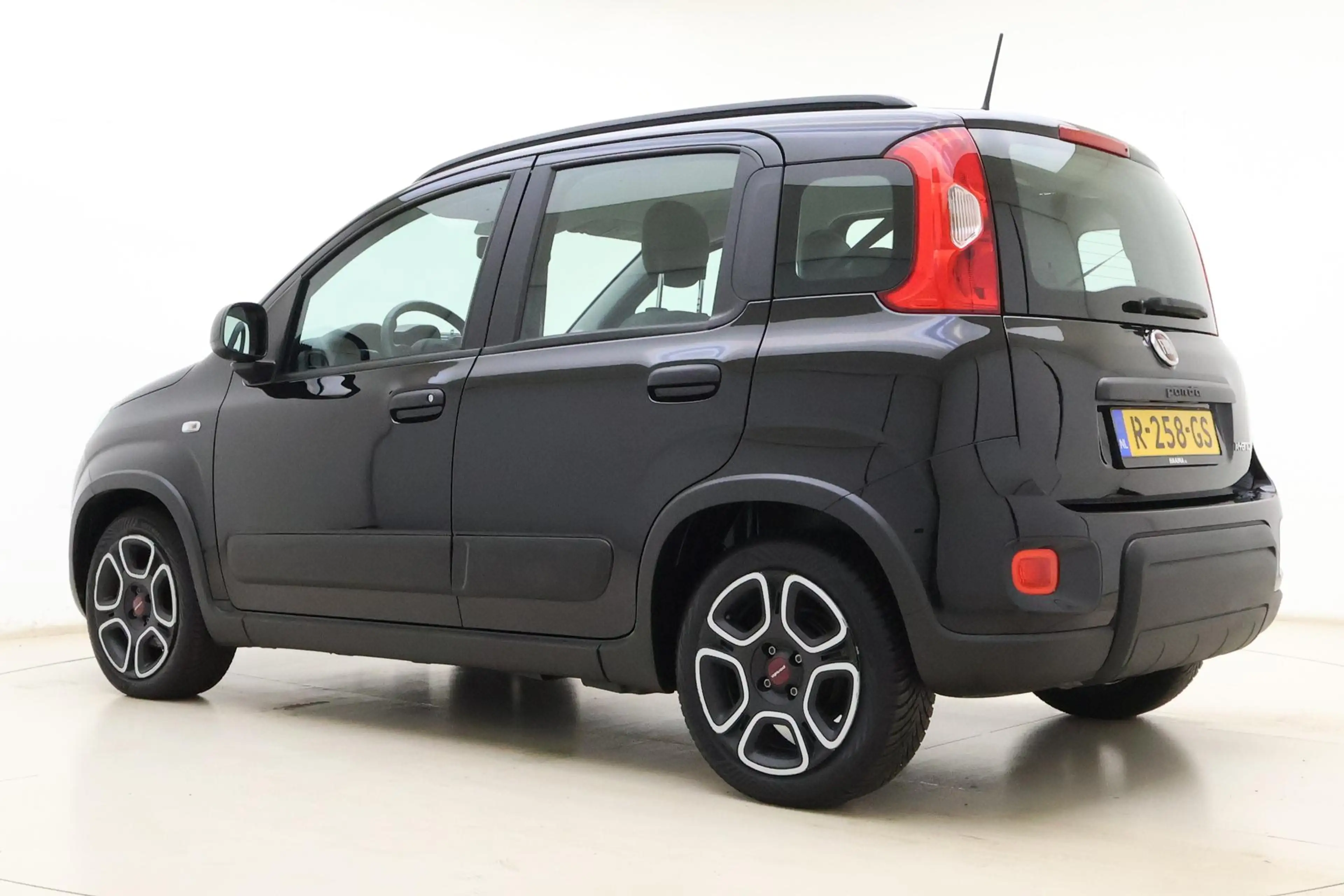 Fiat Panda 1.0 Hybrid City Life 69 PK | Airco | Dakrails | We — photo 12