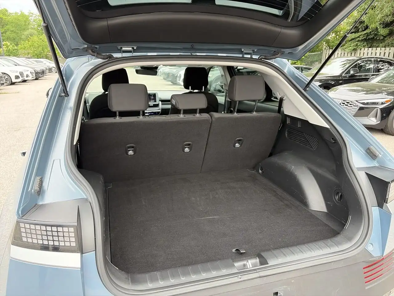 Hyundai IONIQ 5 photo Hyundai IONIQ 5