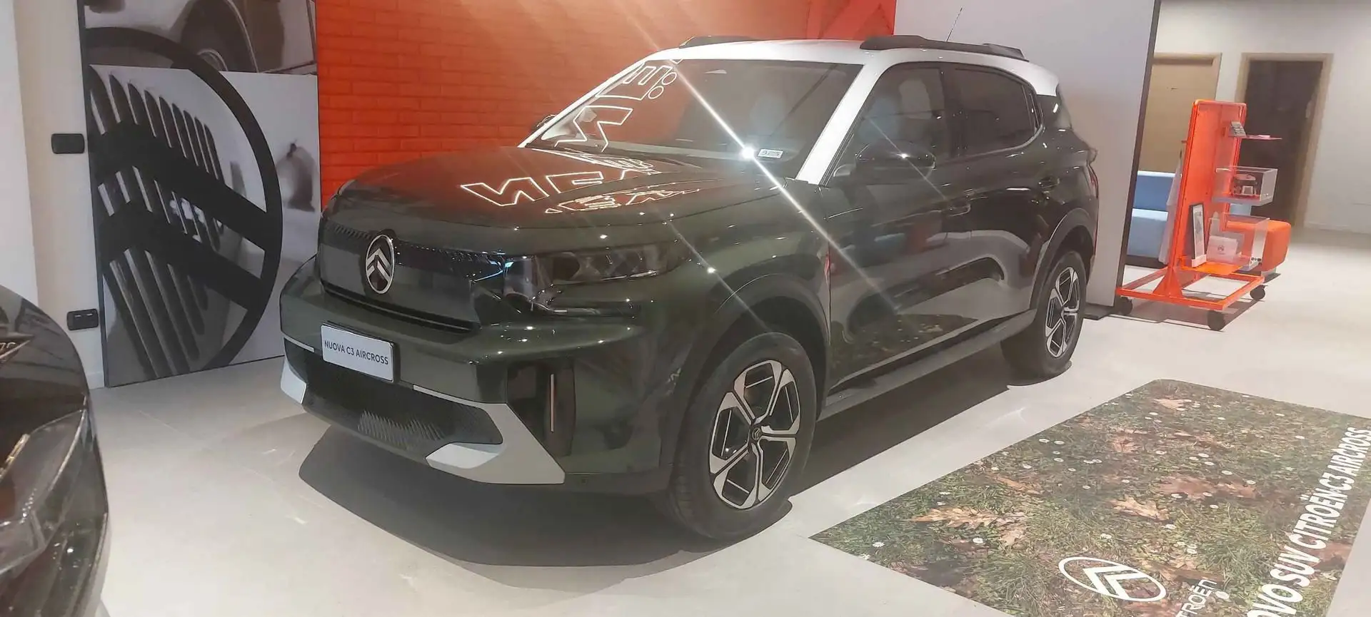 Citroen C3 Aircross Nuova PureTech HYBRID 136 Ã«DCS6 -Â  M Weiß - 2