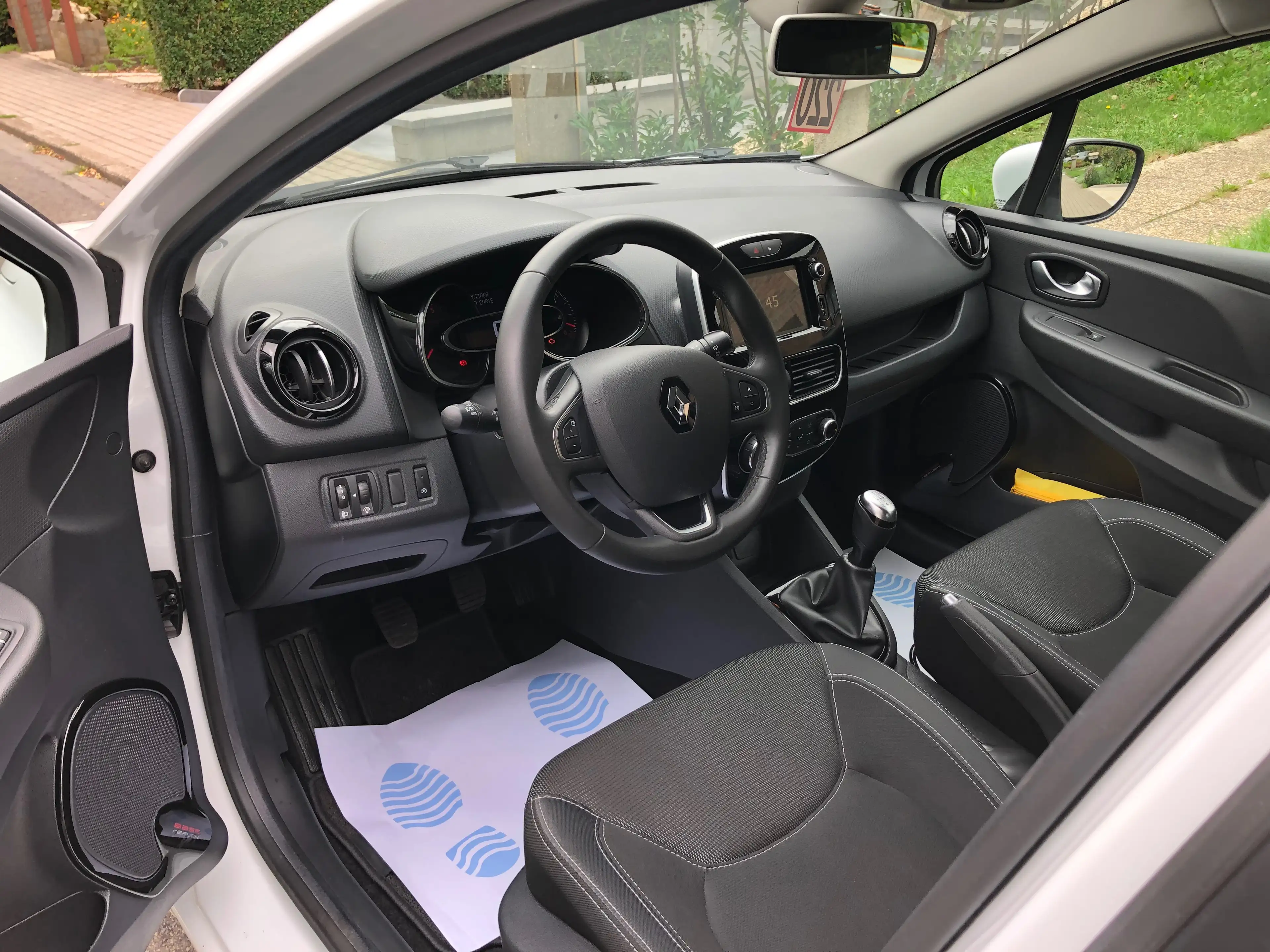 Renault Clio Clio 1.5 dCi — photo 8