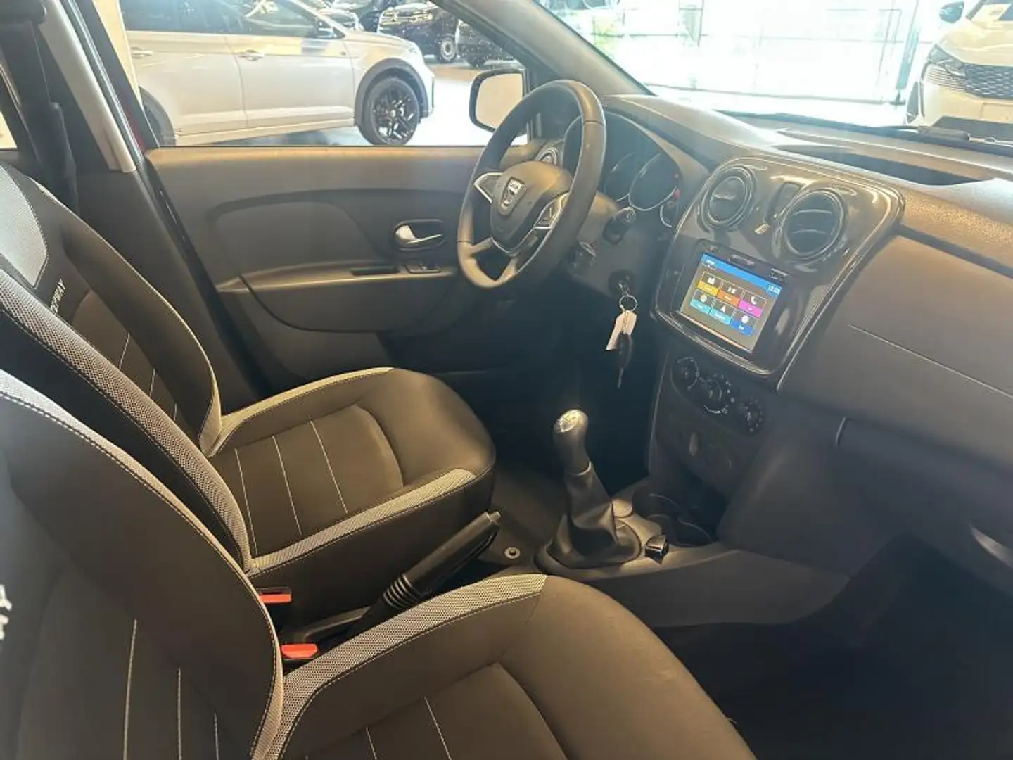 Dacia Sandero 1.0 BENZINE 73 PK MAN 5 Rouge - 2