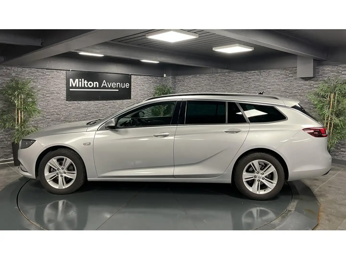 Opel Insignia Insignia Sports Tourer 1.6 CDTI - 136 - BVA Elégan Gris - 2