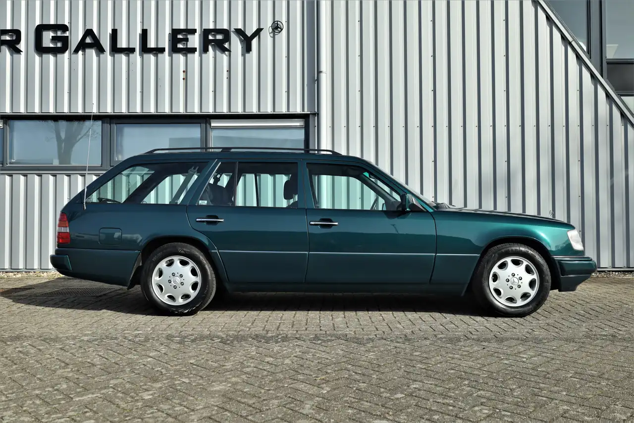 Mercedes-Benz E 200 Combi E S124 Youngtimer 141462km, foto 3