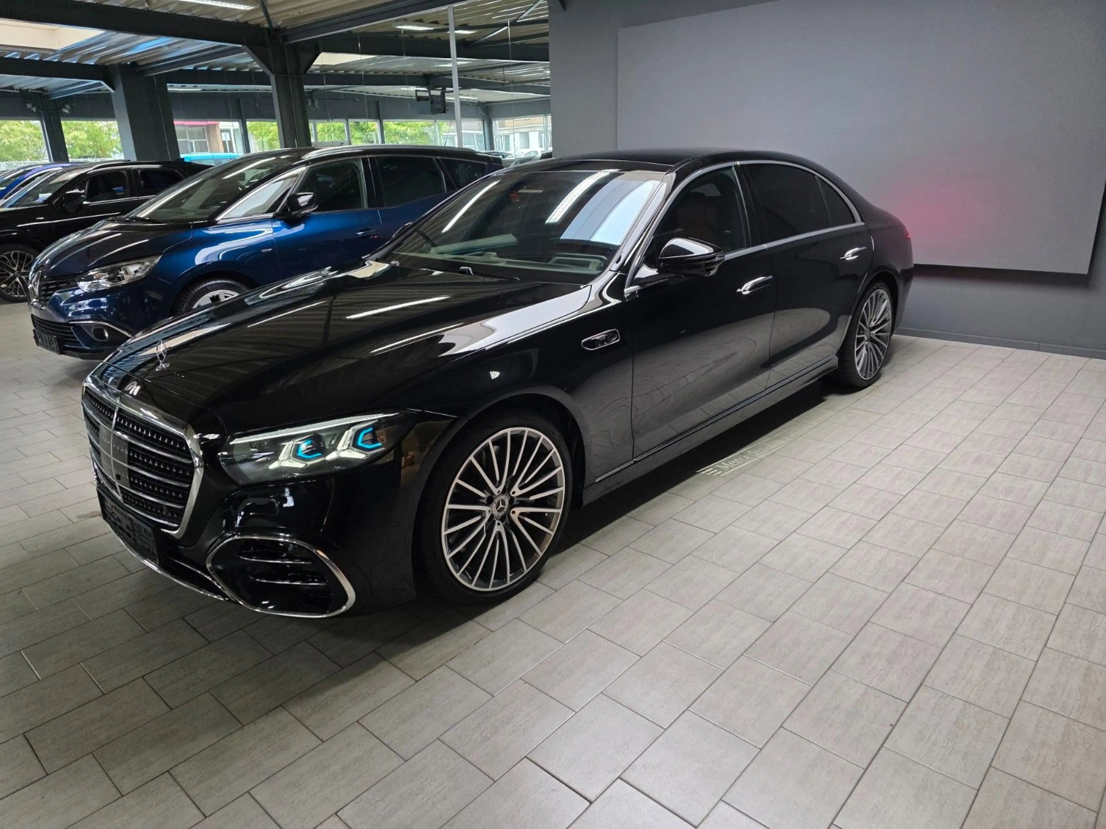 Mercedes-Benz S 450 S450d | Manufaktur | Pano | HUP | Long | Massage — photo 3