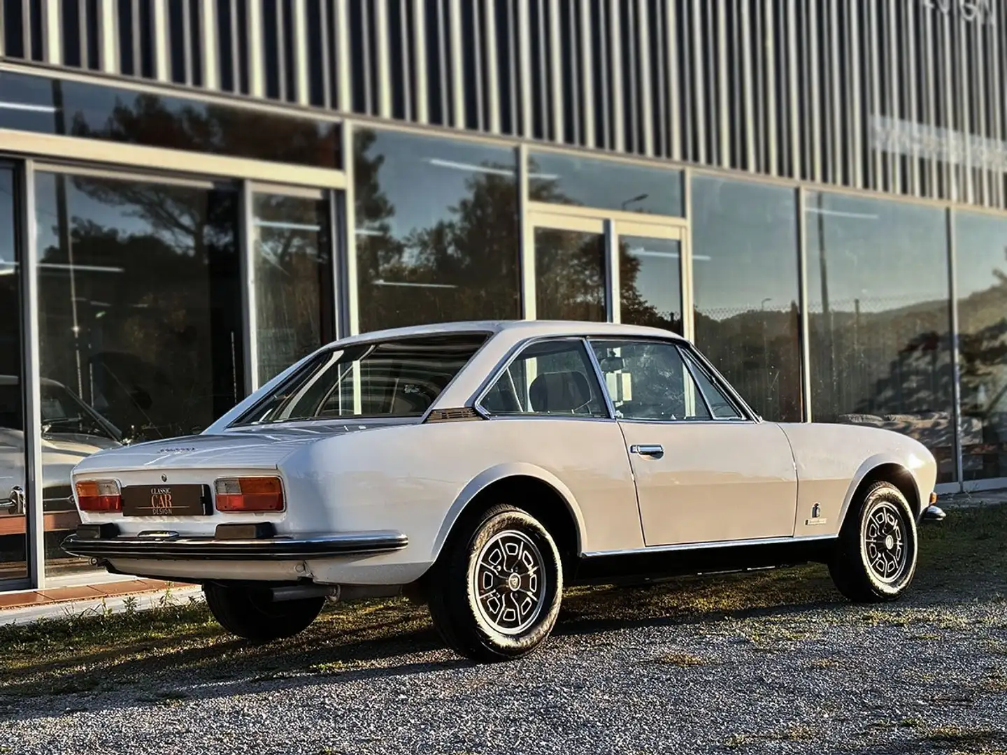 Peugeot 504 C12 - 4cyl 2 Litres Blanco - 2