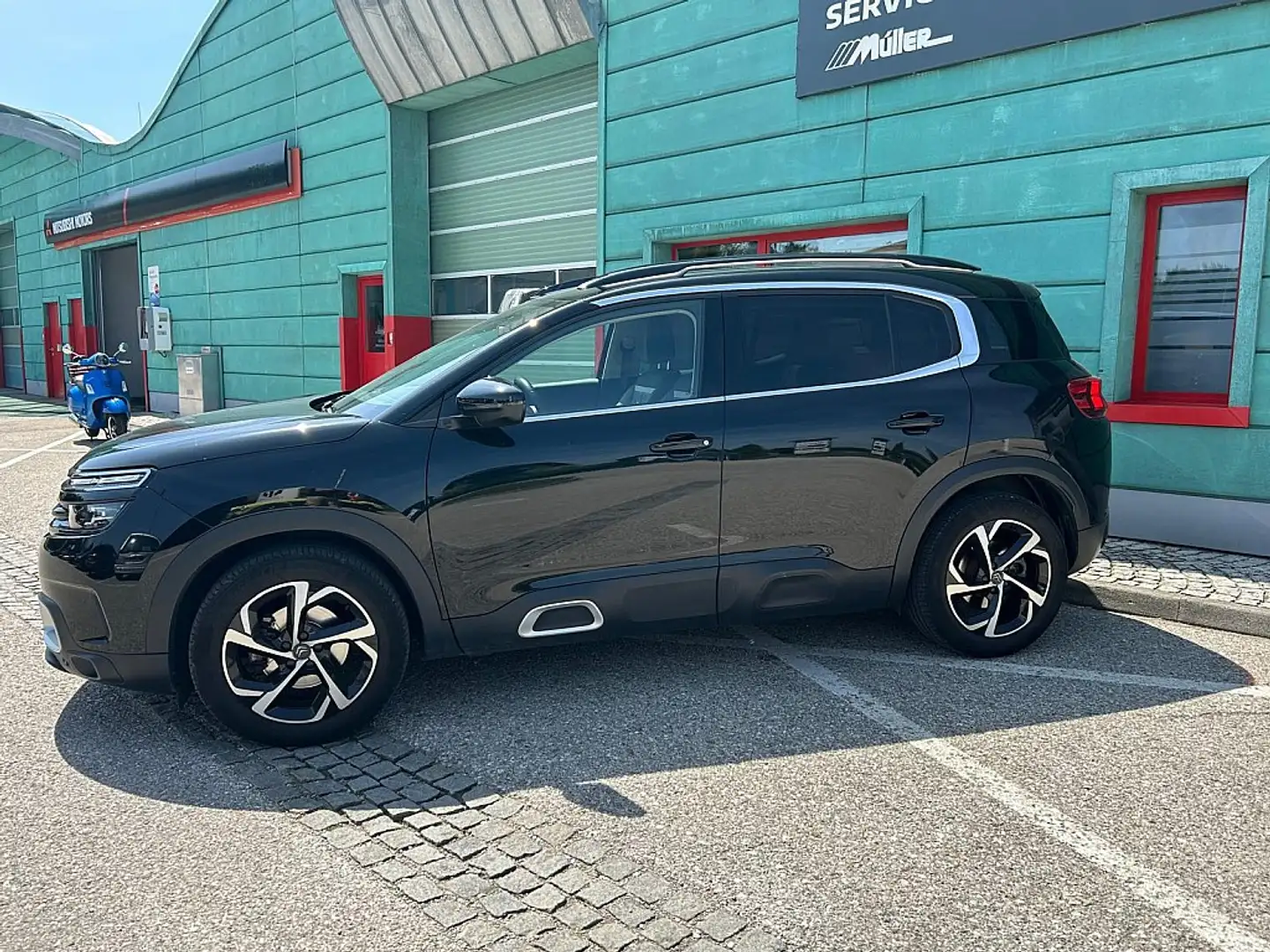 Citroen C5 Aircross BlueHDI 130 S&S Shine EAT8 Aut. Zwart - 2