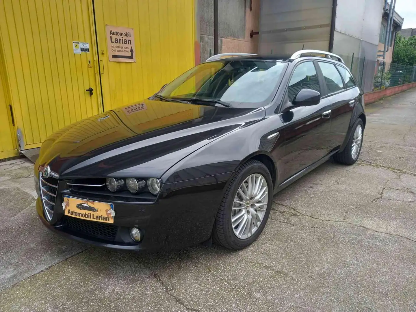 Alfa Romeo 159 2.0 JTDm Sportwagon Progression Noir - 1