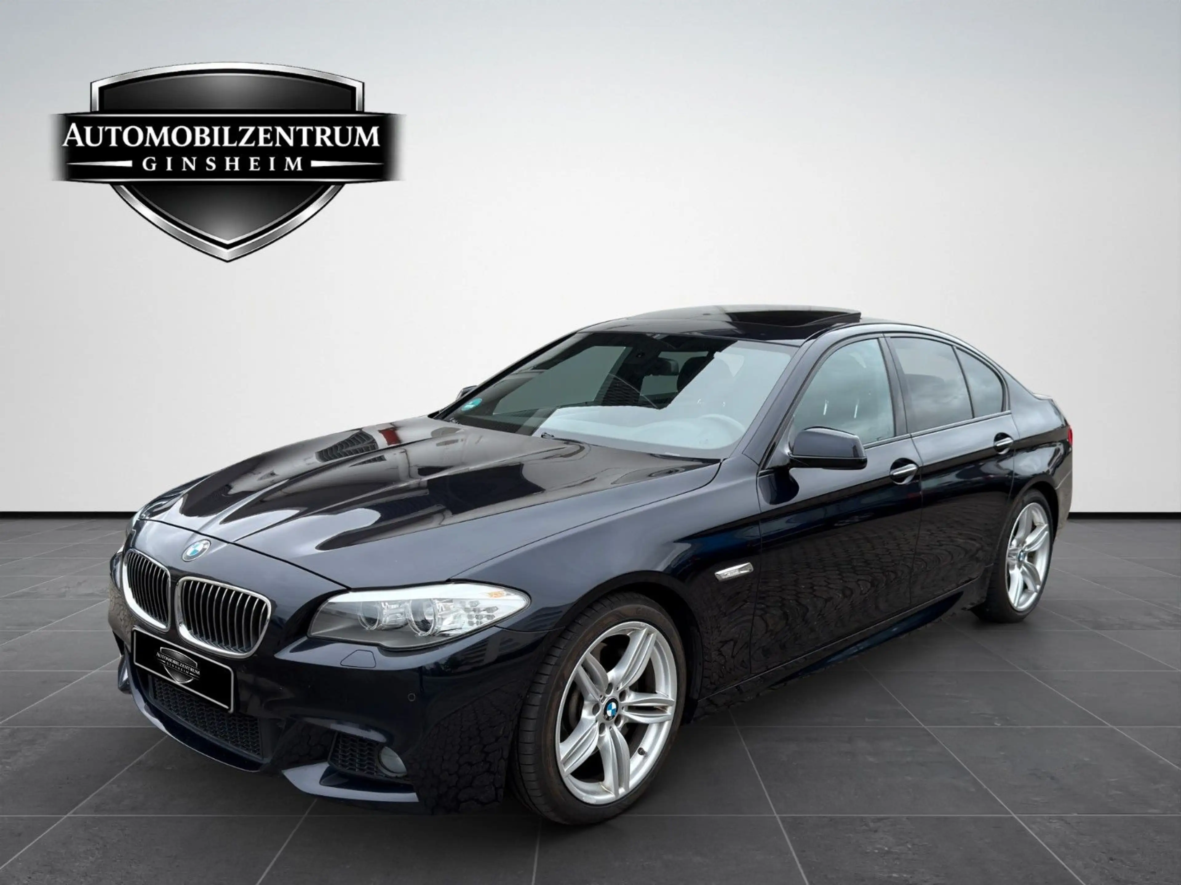 BMW 528 i F10 M-PAKET GEPFLEGT FAHRSPASS PUR!