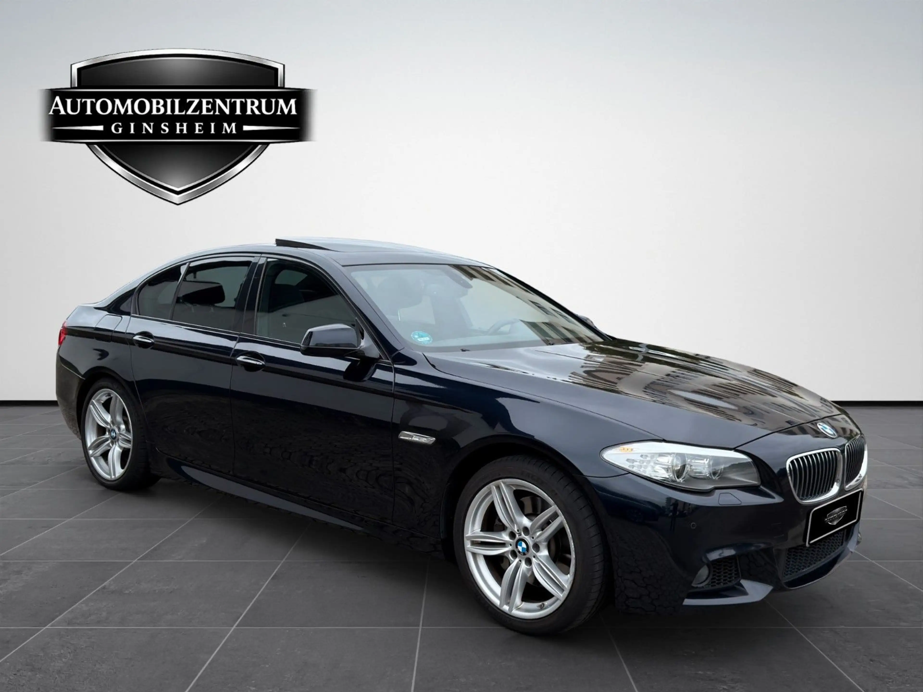 BMW 528 i F10 M-PAKET GEPFLEGT FAHRSPASS PUR! — photo 2