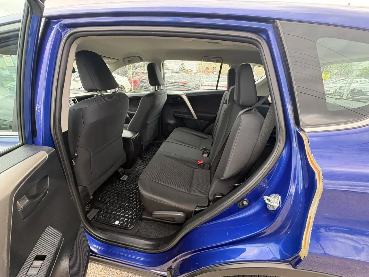 Toyota RAV 4 photo Toyota RAV 4