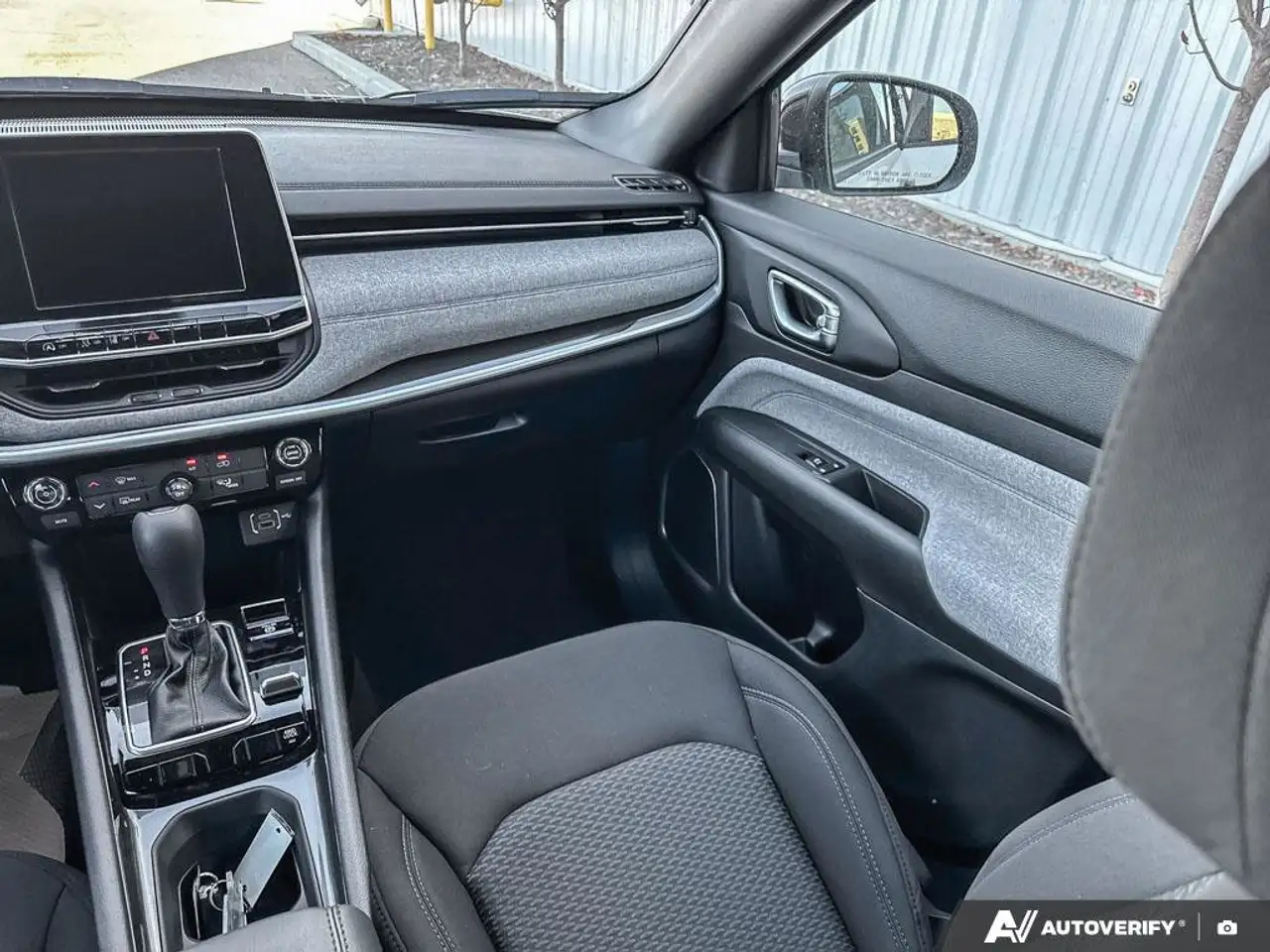 Jeep Compass photo Jeep Compass