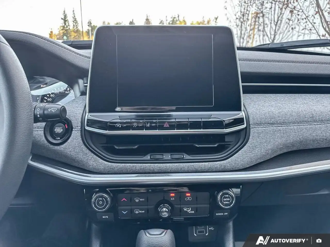 Jeep Compass photo Jeep Compass