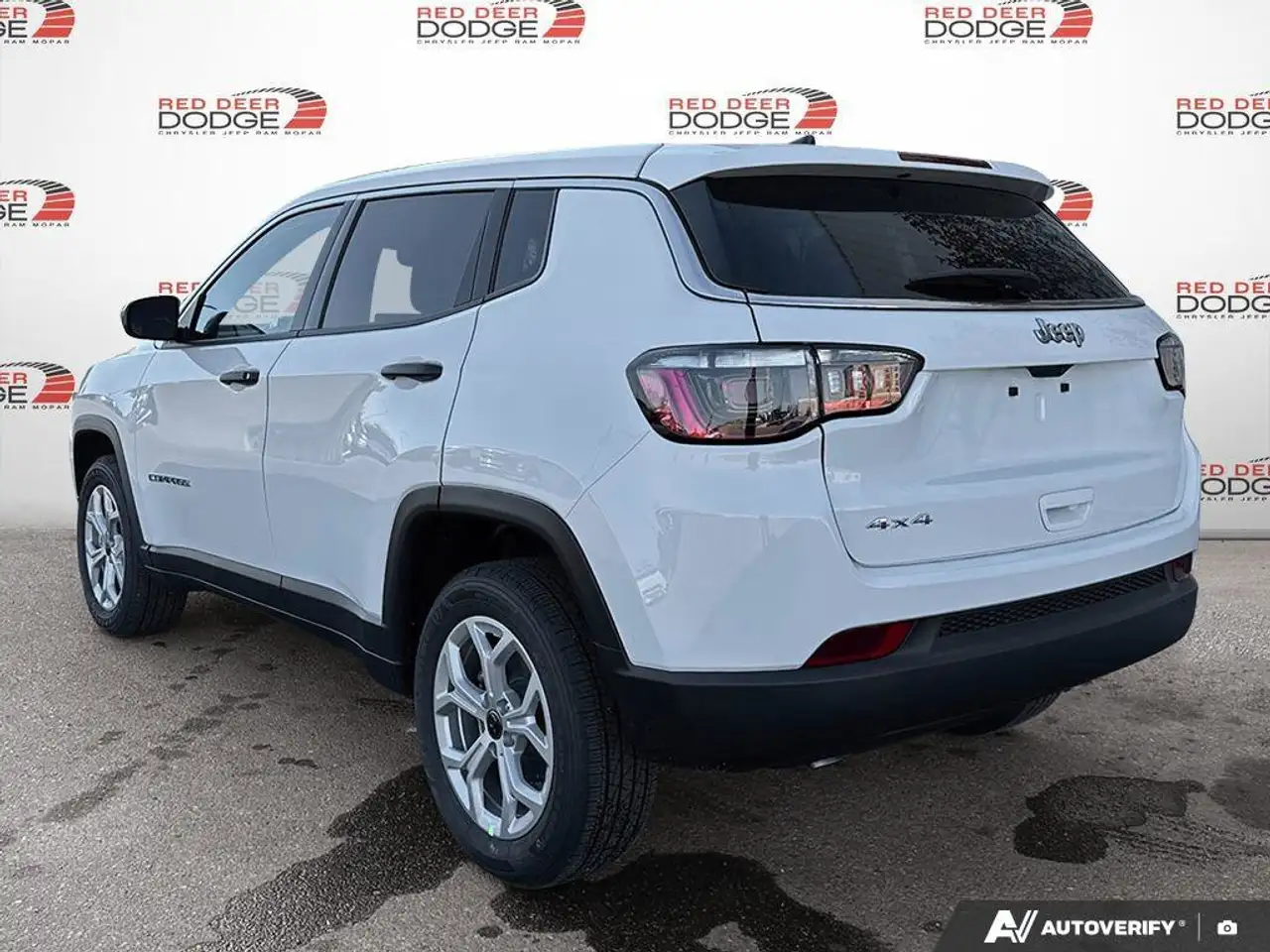 Jeep Compass photo Jeep Compass