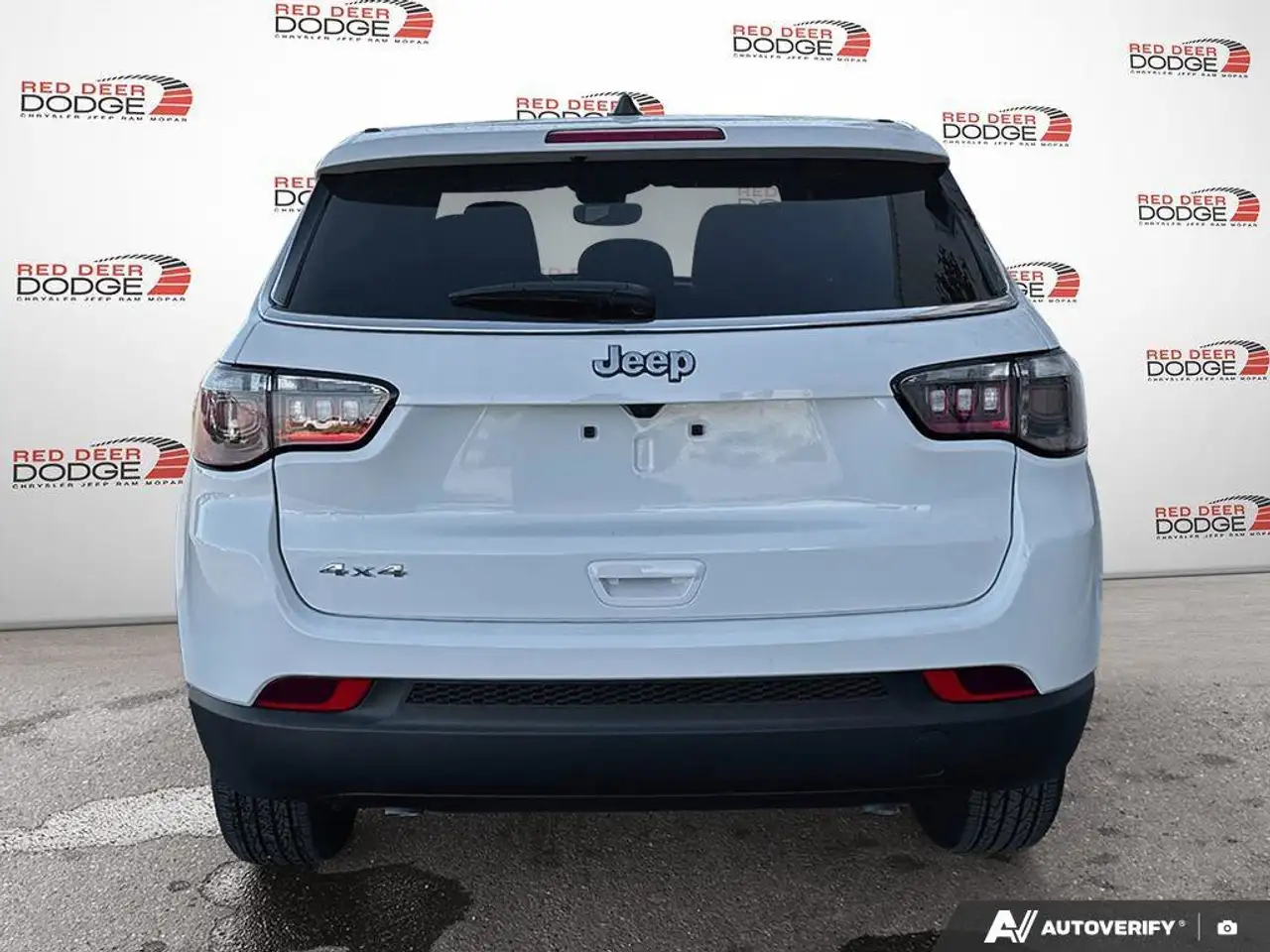 Jeep Compass photo Jeep Compass