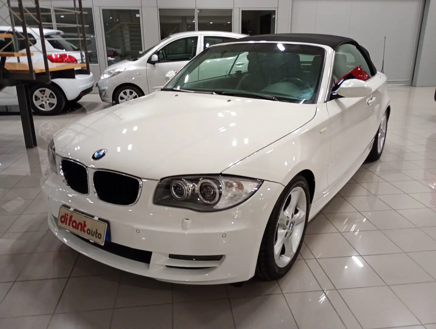 BMW 120 120i Cabrio Cabrio Attiva Bianco - 1