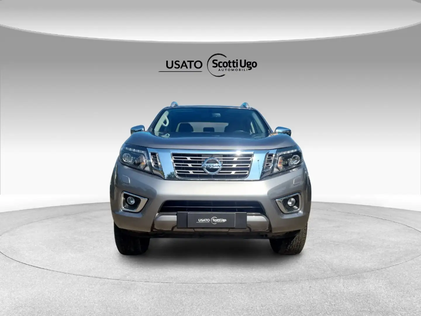 Nissan Navara Double Cab 2.3 dCi Tekna Grigio - 2