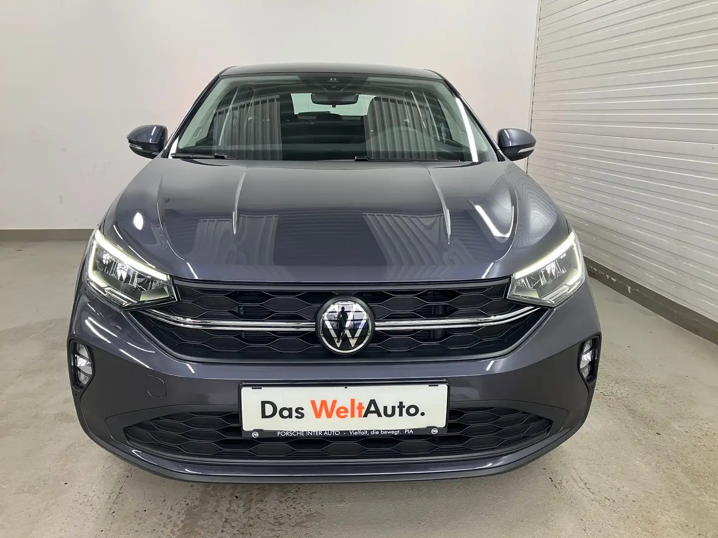 Volkswagen Taigo 4Me TSI Grau - 2