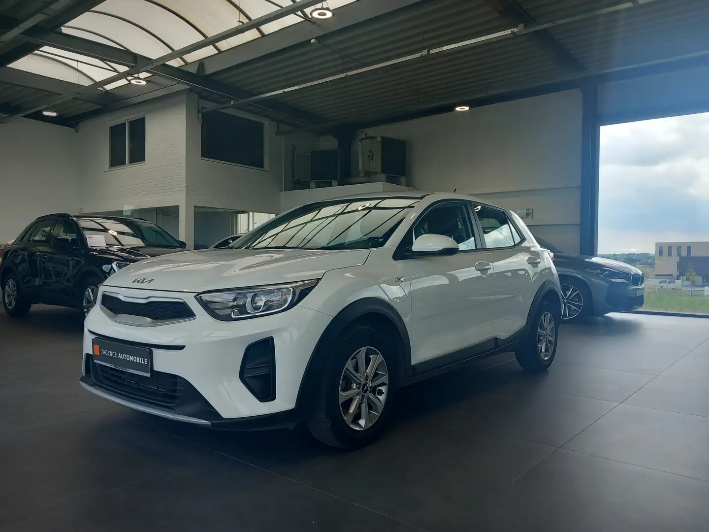 Kia Stonic Stonic 1.0 T - Garantie constructeur 04/2030 Blanc - 2