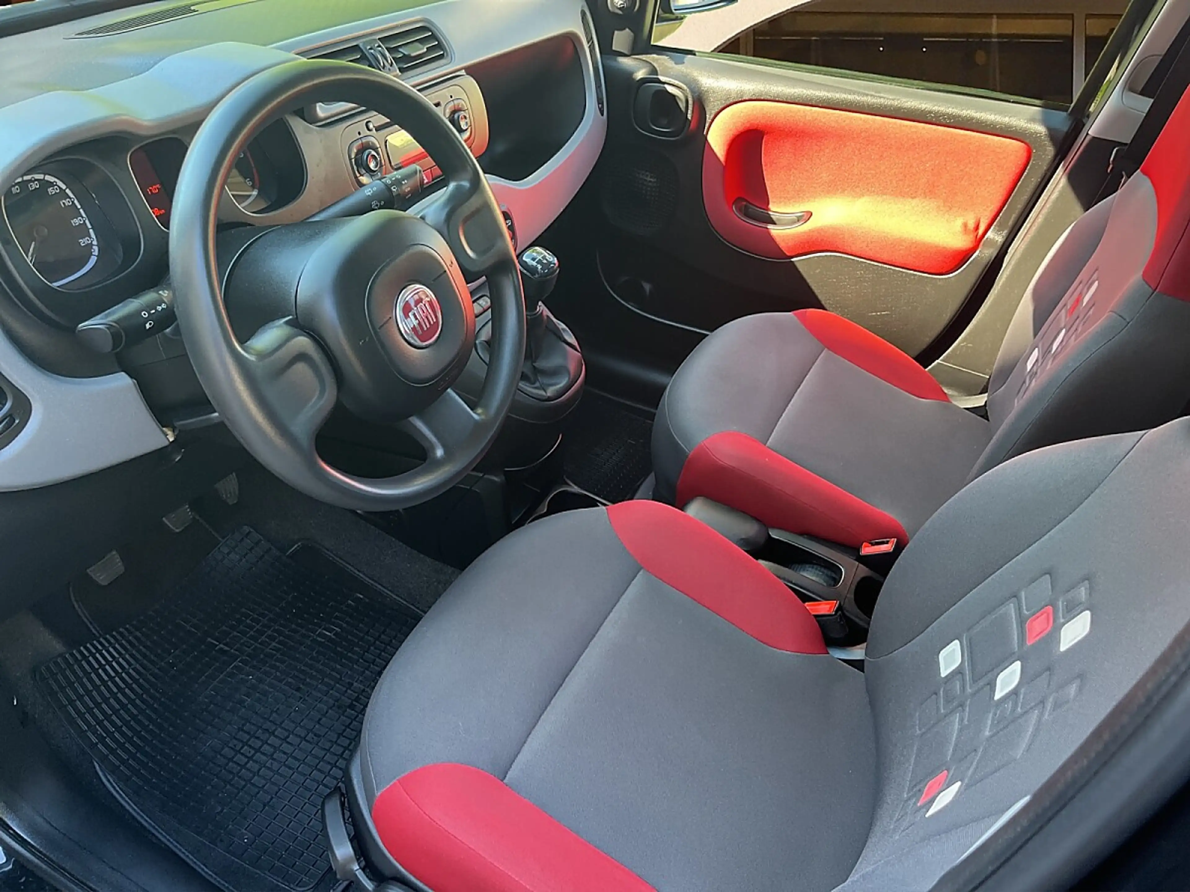 Fiat Panda 1,3 Multijet II 75 Easy — photo 4