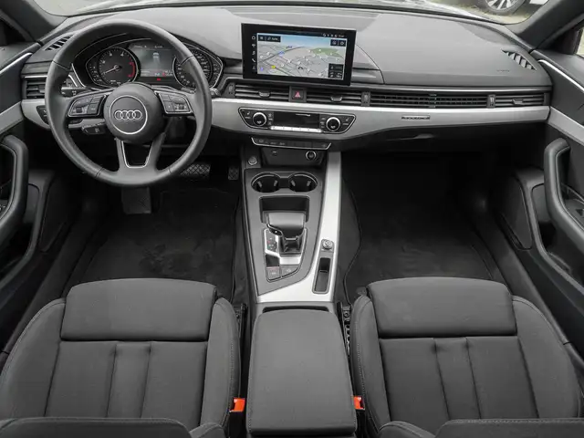 Audi A4 view 10