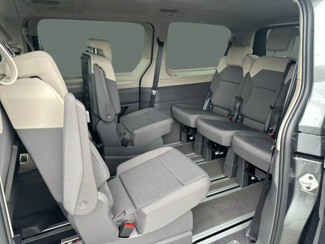 Volkswagen T7 Multivan 2026 — фото 10