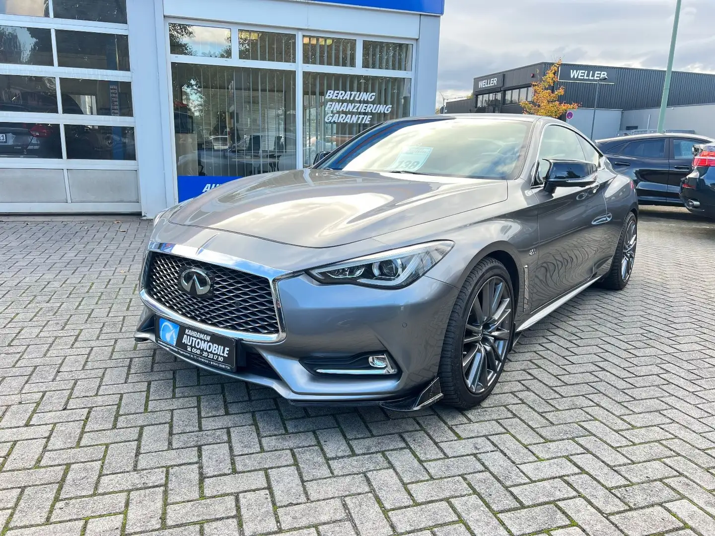 Infiniti Q60 2.0t AT Sport Tech*Automatik Grigio - 2