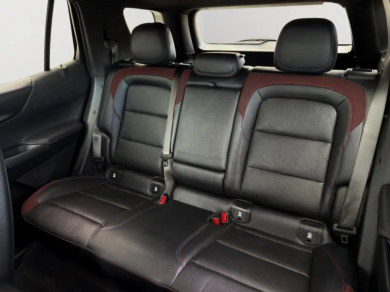 Chevrolet Equinox снимка Chevrolet Equinox