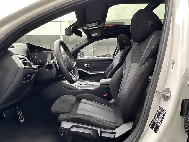 BMW 3 Series view 9
