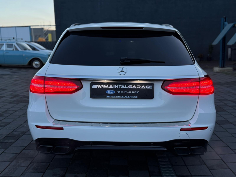 Mercedes-Benz E 63 AMG E 63 AMG 4Matic+/SoftCl/SternHimmel/WideScr/HeadUp — photo 4