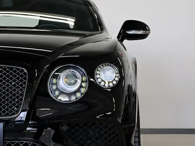Bentley Continental view 17
