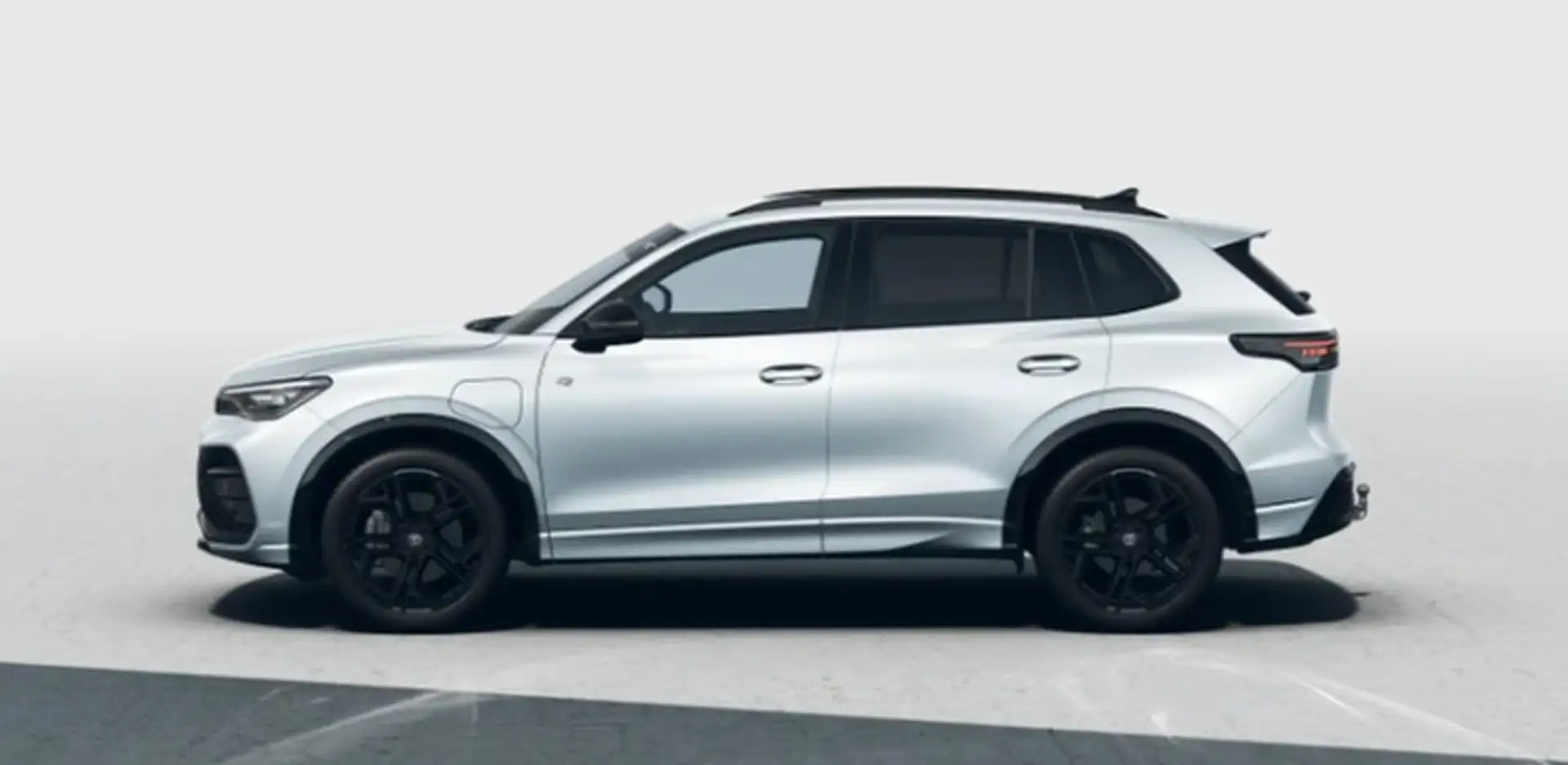 Volkswagen Tiguan R-Line 1,5 l eHybrid OPF Verfügbar circa Aug 20... Silber - 2