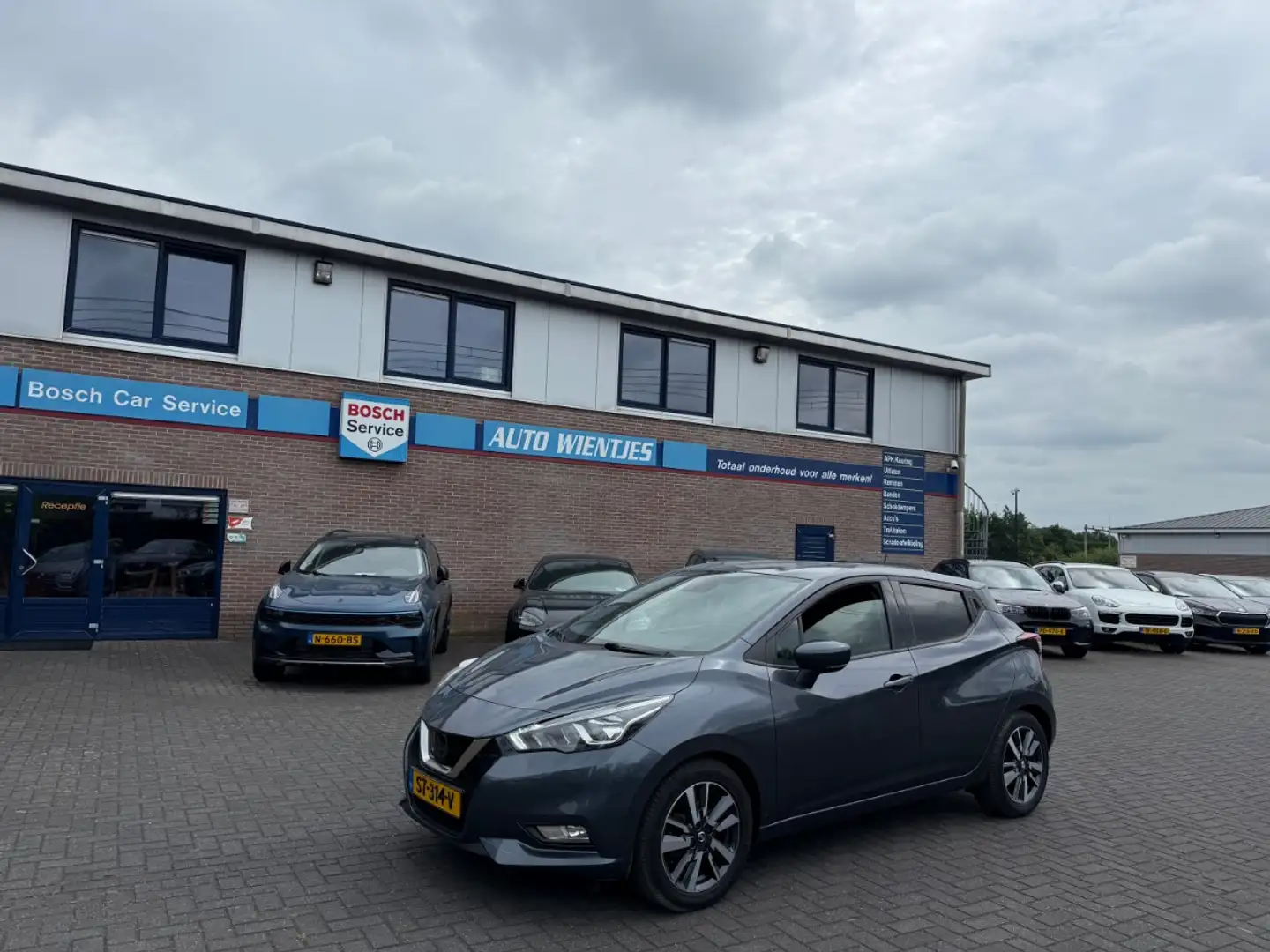 Nissan Micra 0.9 IG-T | N-Connecta 5-Drs | Airco-Ecc | Navi | C Grijs - 2