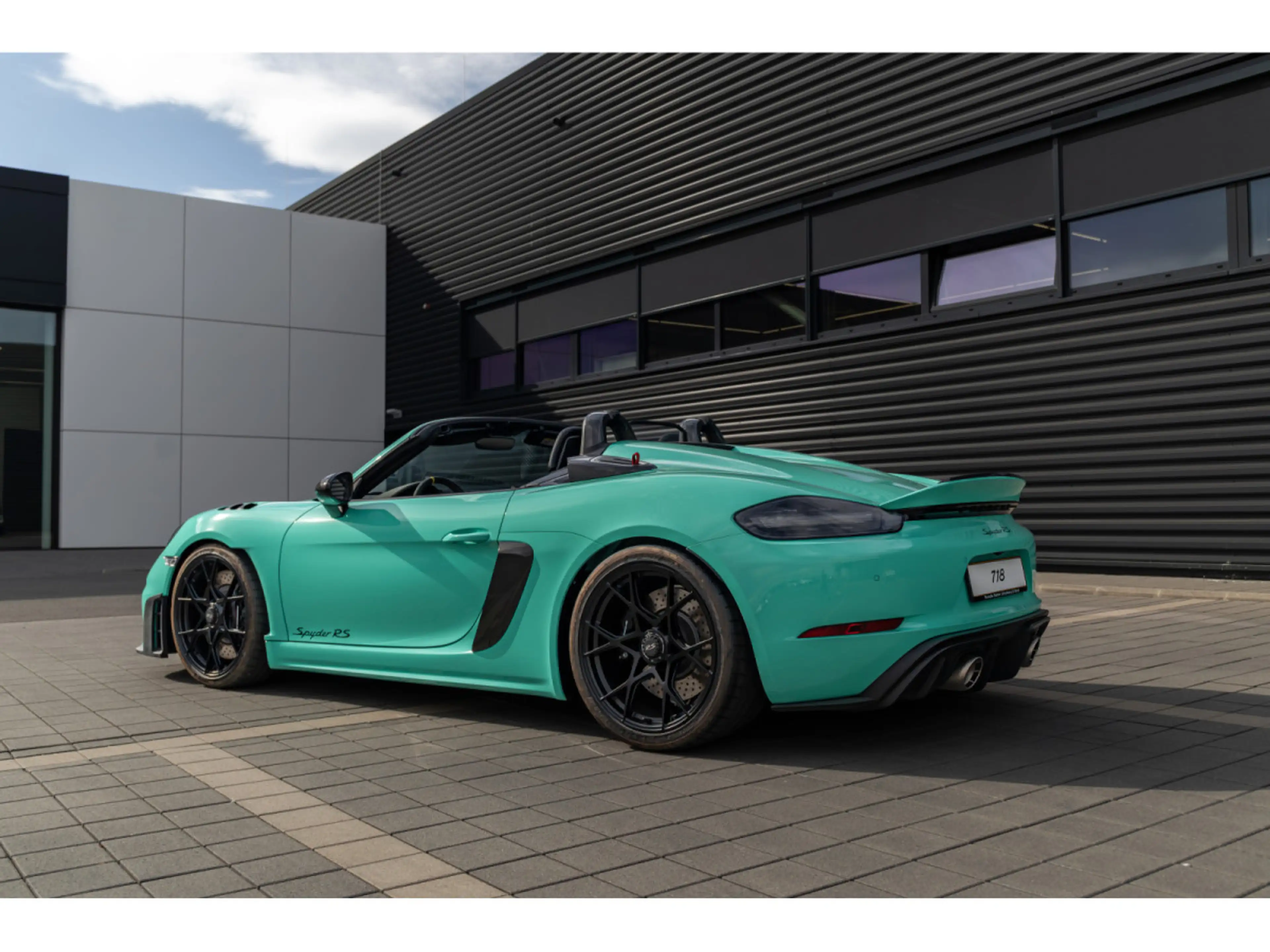 Porsche 718 Spyder 718 Spyder RS — photo 12