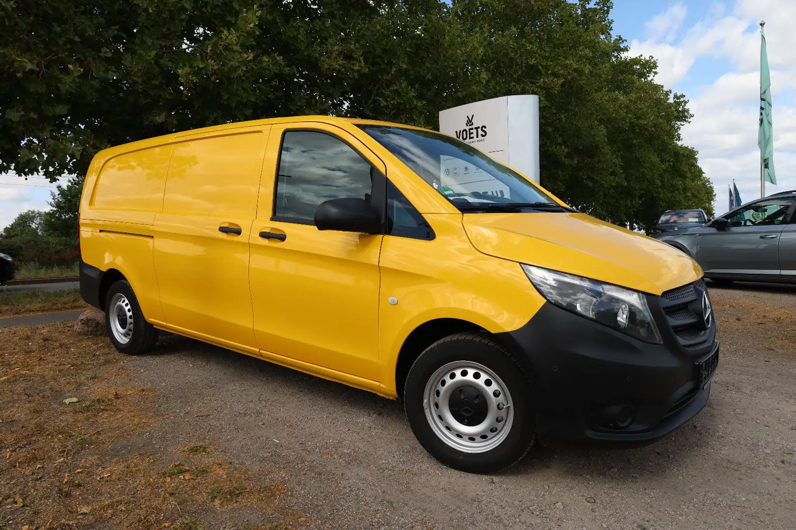 Mercedes-Benz Vito Kasten extralang Giallo - 1
