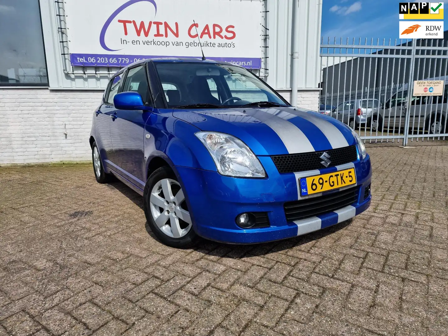Suzuki Swift 1.3 Bandit 5drs clima Blau - 1