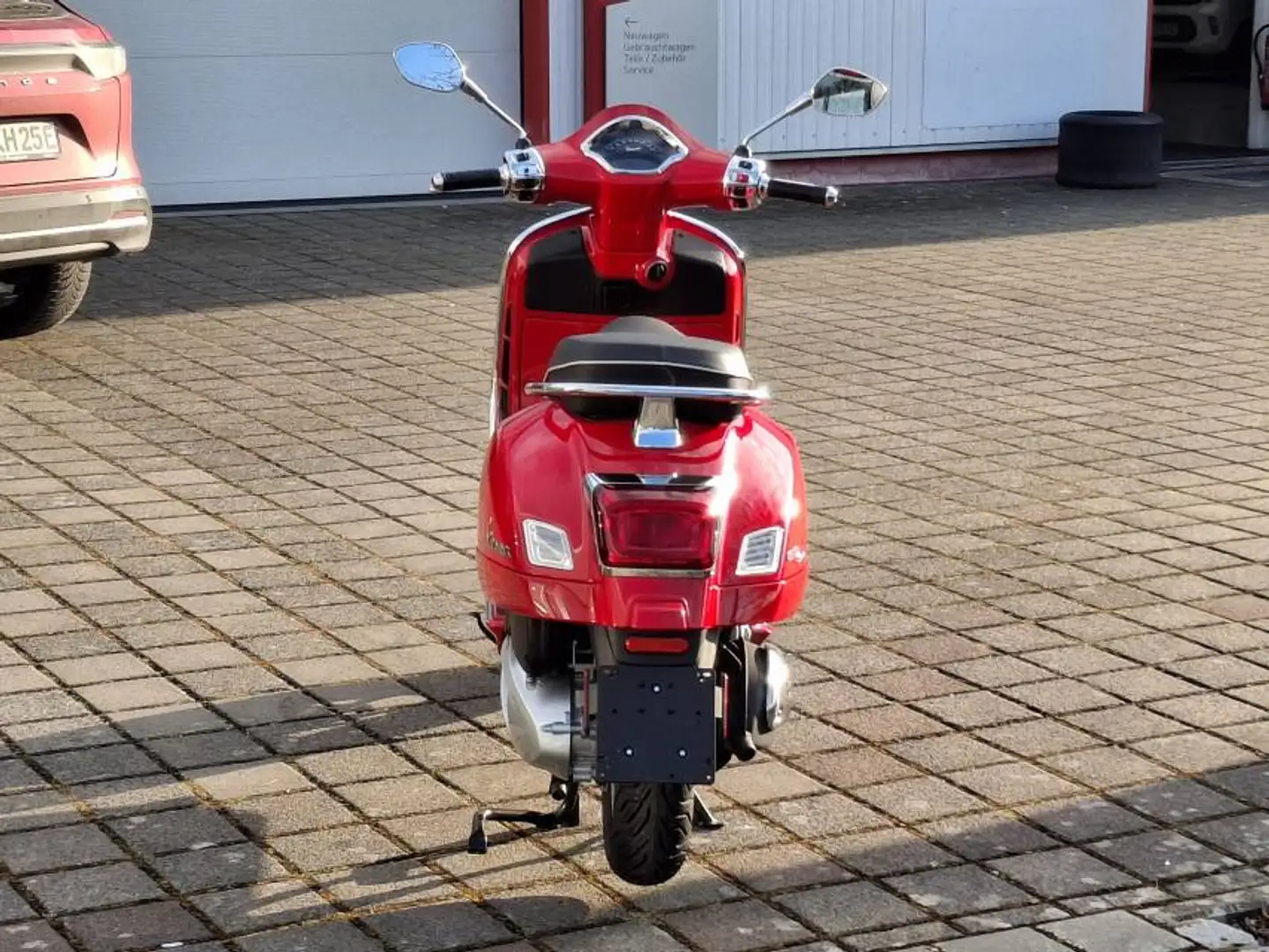 Vespa GT GTS 310 Super Rouge - 2