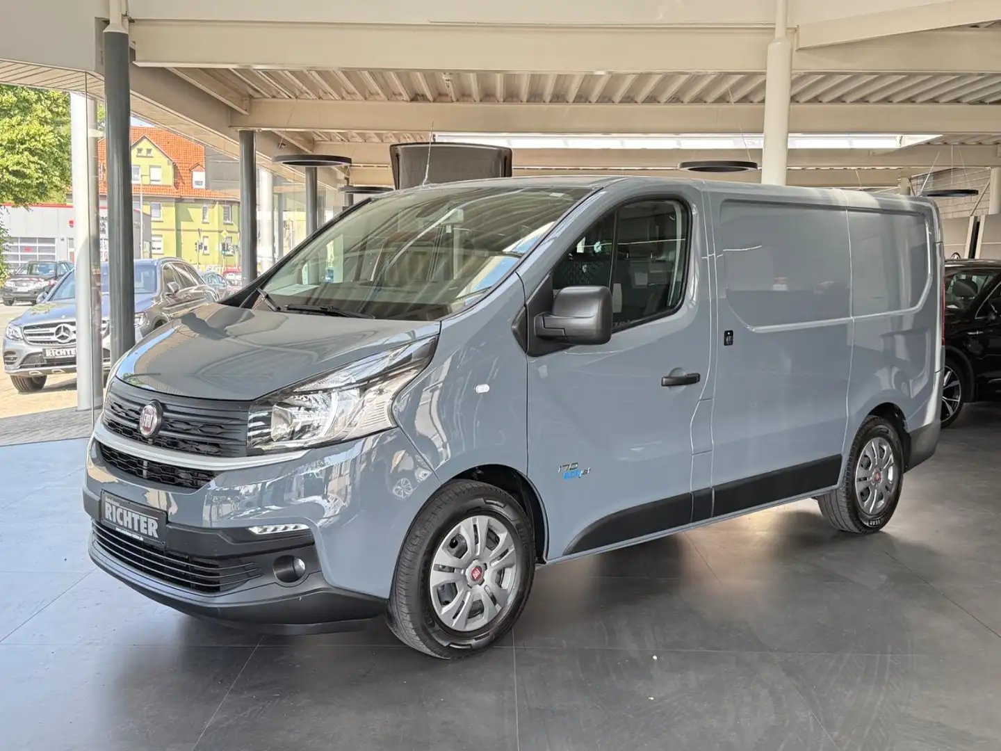 Fiat Talento 2.0 170PS/Camper/Standhei./Navi/Klima Gris - 1