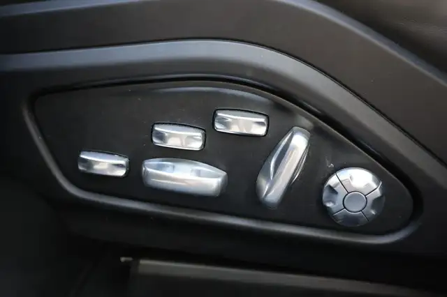 Porsche Panamera view 13