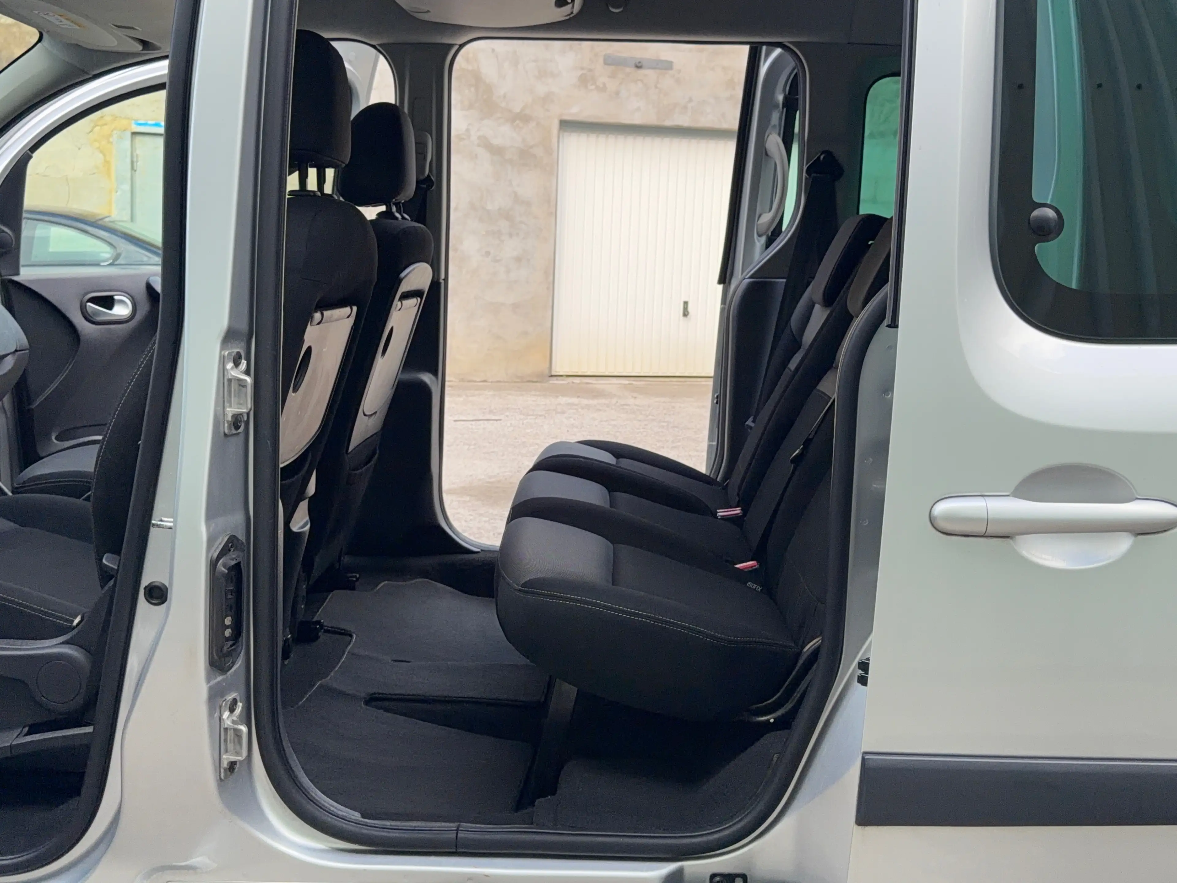 Renault Kangoo 1.5 dCi LIMITED//EURO6B//CLIM//DIESEL — photo 11