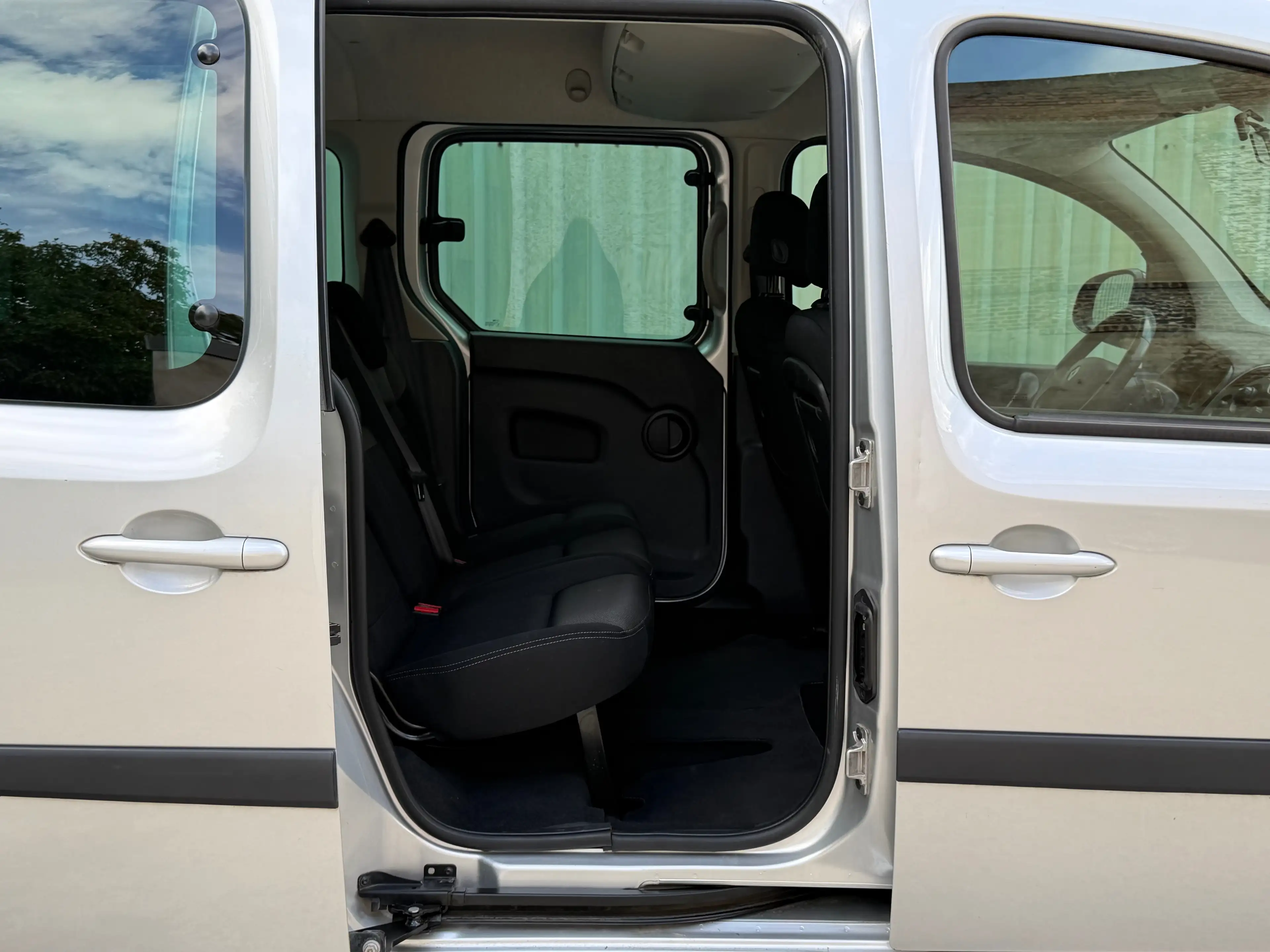 Renault Kangoo 1.5 dCi LIMITED//EURO6B//CLIM//DIESEL — photo 12